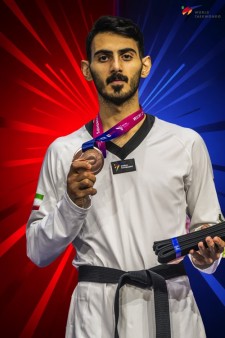 Amir sina BAKHTIARI
